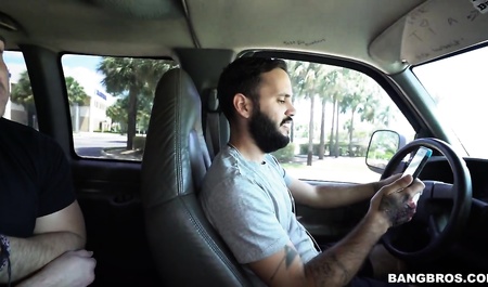 Guy hard Fucks cute chick in salon of a share taxi