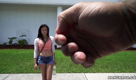 Guy hard Fucks cute chick in salon of a share taxi