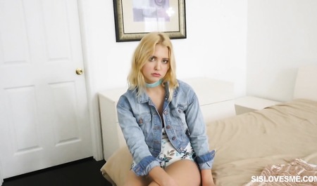 Peeked over a neighbor and nailed her in the ass with cusotom in the mouth