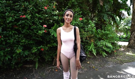 The guys put in the car young slut passionately fucked