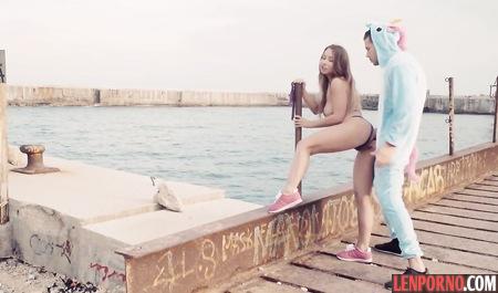 Gorgeous babe rides on the dick of the guy in the suit animator