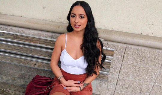 Sexy bitch is giving in hairy pussy to a stranger