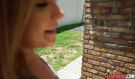 Sliding the panties to the side, the stranger gave pick up artist yourself to fuck in the nature