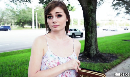 Guy meets with a student on the street and slamming into ...