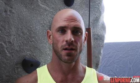 Bald athlete raped Apatow brunette in the gym closeup