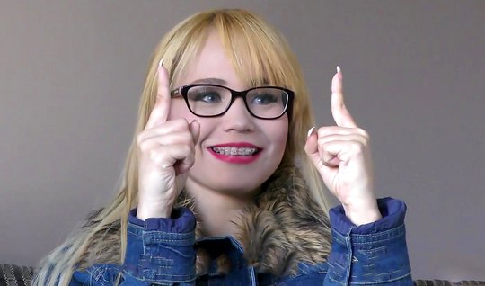 Modest blonde agrees for a double penetration