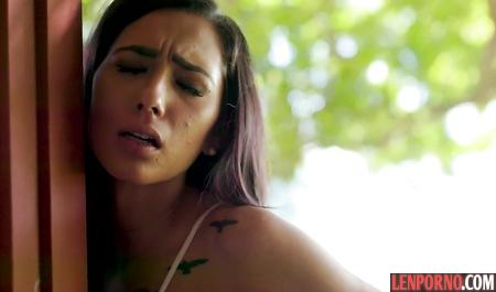 Brunette Fucks with unshaven stranger and takes him on the cheek