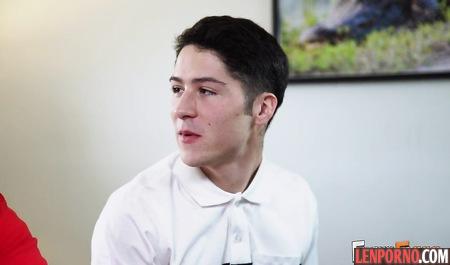 The nurse likes cancer and it is with great pleasure shakes big buttocks