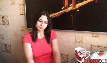 Russian girl at Breakfast blew the guy and planted his trunk