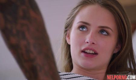 Tattooed Skyler Quinn with huge cock Fucks young girlfriend in all the cracks