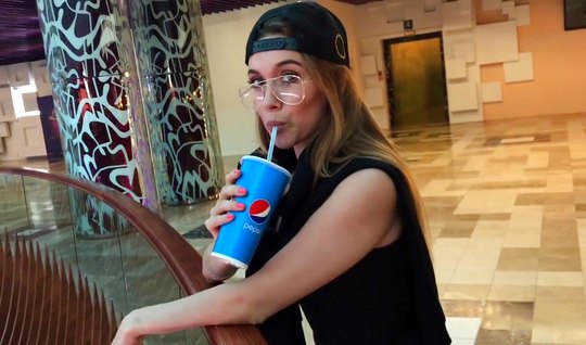 Russian girl with glasses and a cap agreed on a Blowjob i...