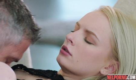 The blond allowed the man to make her cunt and give anal sex