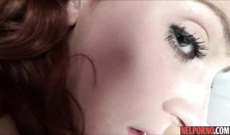 The man woke the girl and made a porn shooting close-up first person