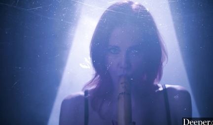 A man takes part in a lesbian group sex and fucking pussy in stockings