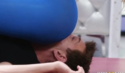 A fat mulatto with big ass filmed tights for sex with a young guy