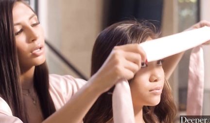 Wife brought home a young Asian girl and made her, together with her husband a Threesome