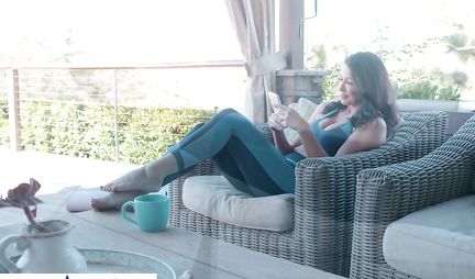 Nurse in stockings gave the young guy a true sex premium