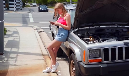 Pikaper took the young girl and fucked her in the first p...