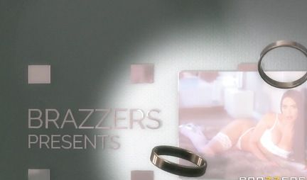 The husband looks at Apostol cheating wife in white stockings and stoned