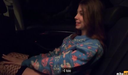 A young girl in the car is not against a hot homemade porn