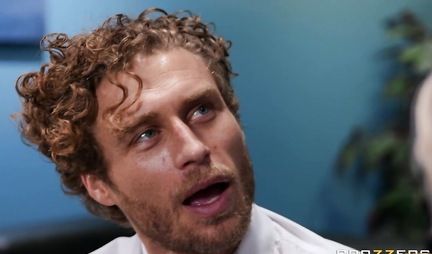 Tattooed boss in stockings Fucks in the office with curly