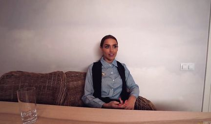 Russian girl came to the guy at the audition and starred in porn in the first person