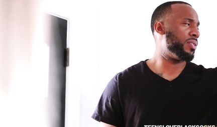 Young blonde spread her legs for sex with inflated Negro