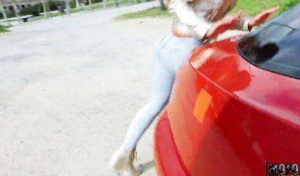 In public, a sweet couple during a pick-up orgasm on camera