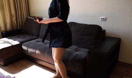 Russian wife in a black robe cums from home cheating with a plumber
