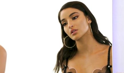 The black man hardly introduced a big dick into the pink anal of a mulatto and finished off her sweet ass