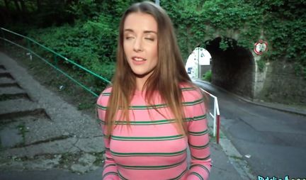 Pikaper arranges public sex with a stranger and removes a gang bang from the first person