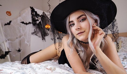 Russian couple not only fucks, but also enjoys shooting a...