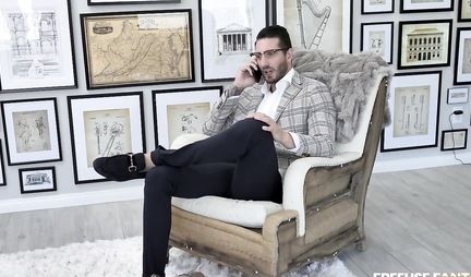 The teacher put a student in a green T-shirt with cancer and drove a fat cock into the gap