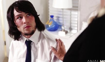 Blonde mom is ready to get rid of panties and fuck hard in pussy