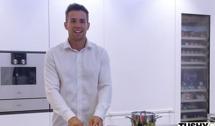 Brunette loves anal and big cock in her sexy ass