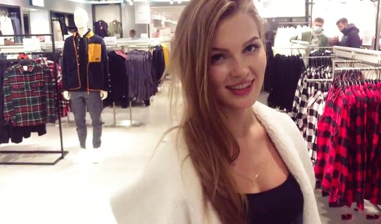 Russian couple in public decided to shoot a frank deep bl...