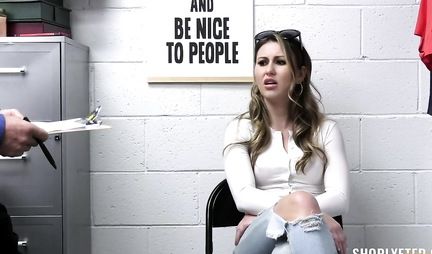 A beauty right in the office substitutes a juicy pussy for love and sex