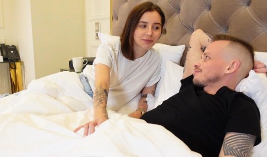 The tattooed slut decided to cheat on her Russian husband...