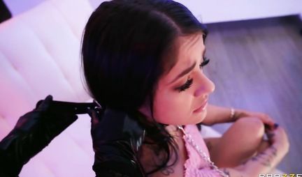 Lesbians dominate each other and cum from oral sex with masturbation