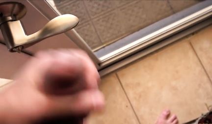 Busty mom with big tits doesn	 mind taking close-up sex