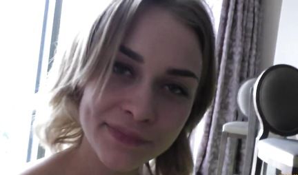 Wife stripped naked and substituted her ass for home anal