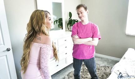 Swingers mother did not refuse their sons in the exchange of partners and fuck with all their might