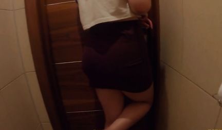 Russian girl decided to cheat on her friend with his brother on a home camera