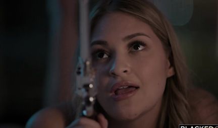 A negro with a very large dick put the blonde in a pose and fucked her slits