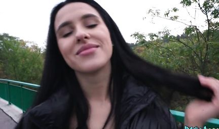 The brunette fell for a pickup truck and framed a slit for sex in the first person