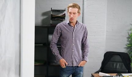 The blonde in the office gives herself to a young guy with a long dick and cums from a spanking