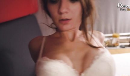 Russian girl and her friend decided to shoot homemade porn on the train and have fun