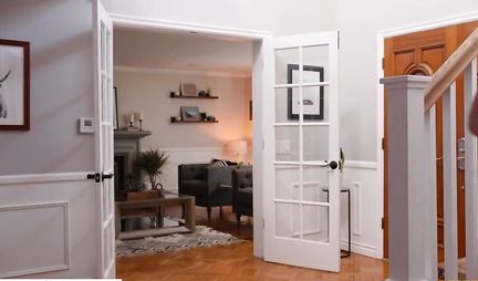 A blonde with elastic tits lifted her legs for sex with a pumped-up libertine