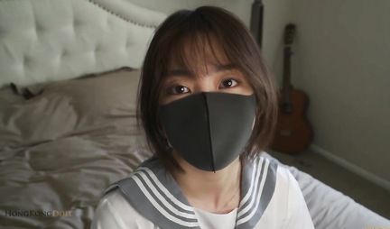 Masked asian pulls down panties for homemade porn with her lover