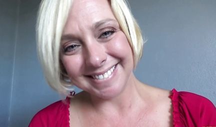 Nurse with big milkings does not refuse her lover to shoot close-up porn